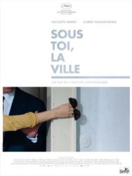 Sous toi, la ville