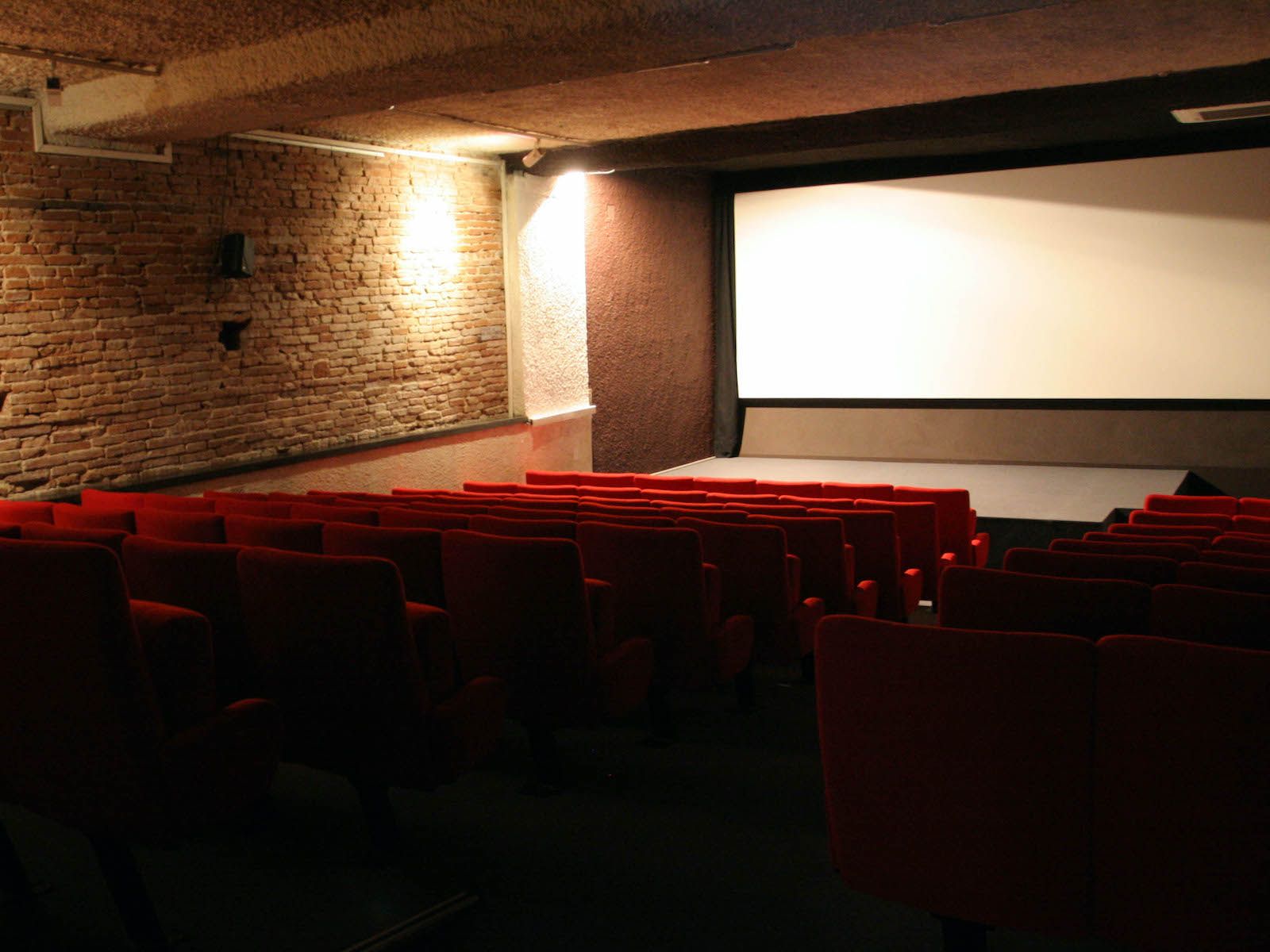 Le Cratère Cinéma Art & Essai Recherche et Découverte