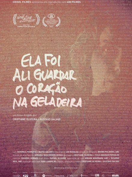 Ela Foi Ali Guardar O Coracao Na Geladeira